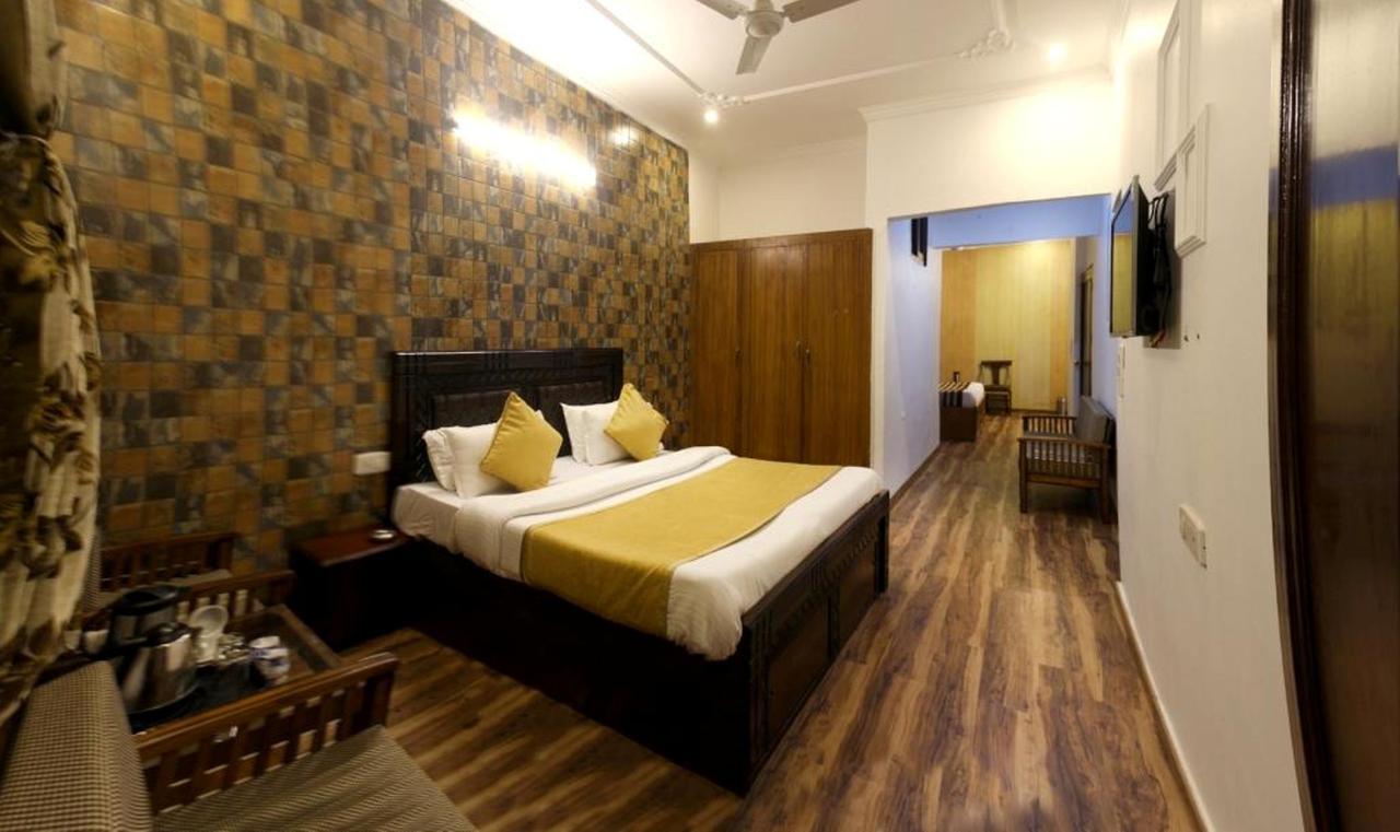 Divyansh Hotel Dharamshala Extérieur photo