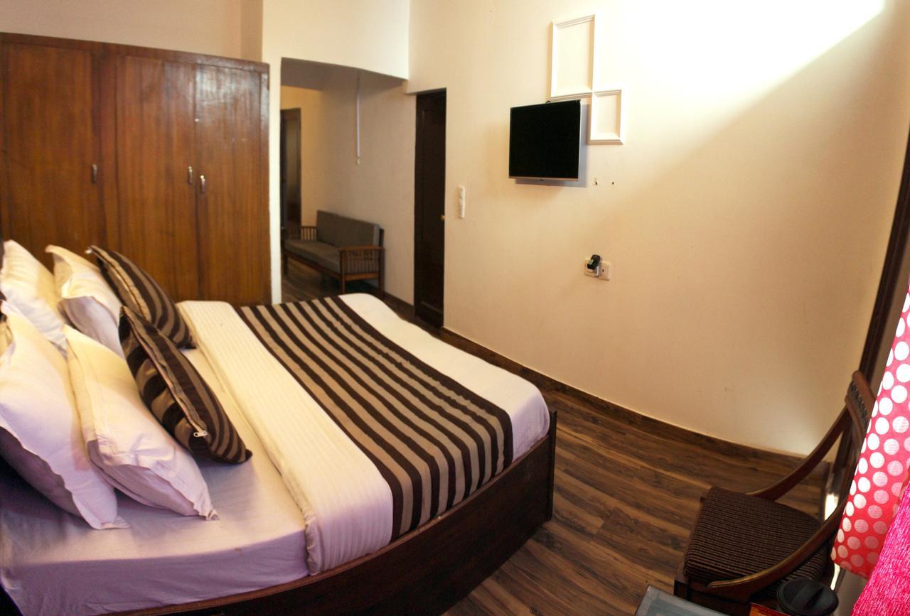 Divyansh Hotel Dharamshala Extérieur photo
