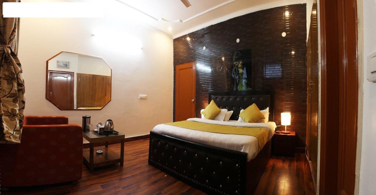 Divyansh Hotel Dharamshala Extérieur photo