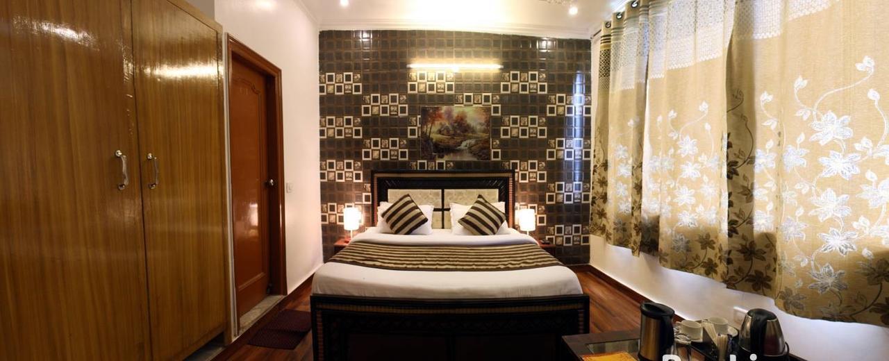 Divyansh Hotel Dharamshala Extérieur photo