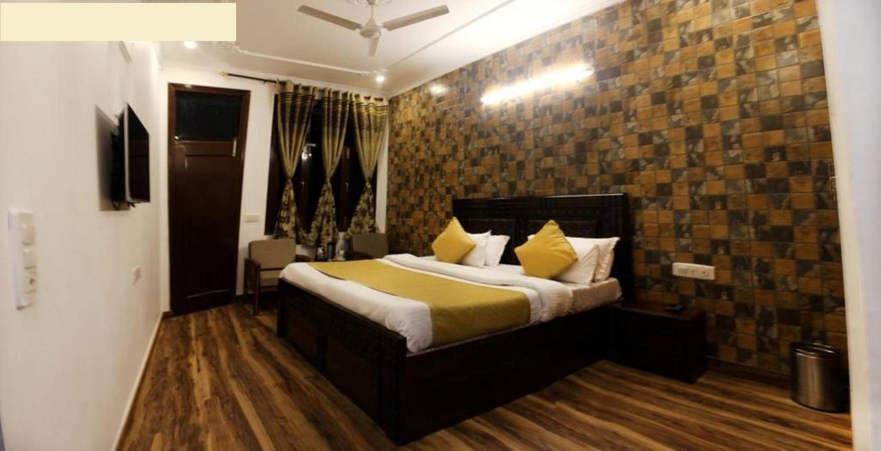 Divyansh Hotel Dharamshala Extérieur photo